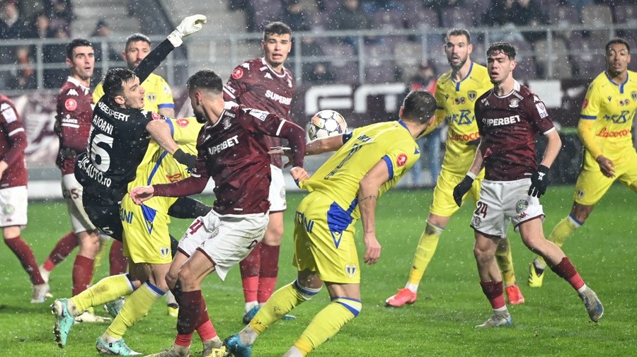 EXCLUSIV VIDEO | Favorita din Superliga în lupta pentru ultimul loc din play-off. „Nu văd cine altcineva ar putea”