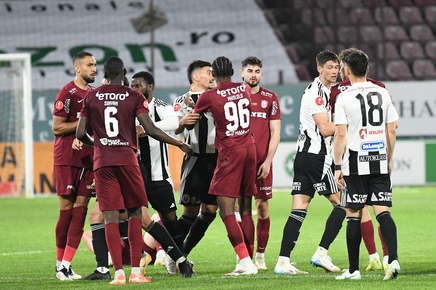 VAR-ul nu a mers la CFR - U Cluj, iar FRF a venit cu precizări: ”Incident provocat de un membru al echipei de ordine!”

