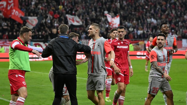 A fost delegată brigada de arbitri pentru partida FCSB - Dinamo! Premieră la derby-ul României