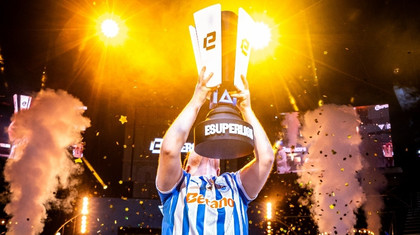 Universitatea Craiova câştigă eSupercupa şi merge în eChampions League, cea mai importantă competiţie europeană de fotbal virtual