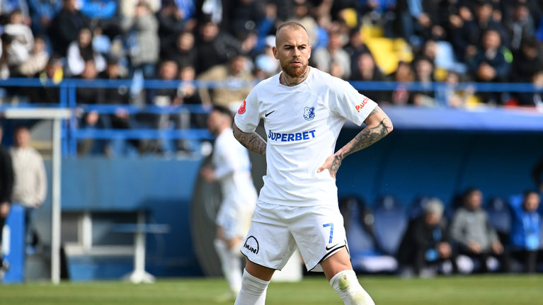 VIDEO | Farul - UTA, ASTĂZI, de la 15:00, în direct pe Prima Sport 1 şi PrimaPlay.ro! Duel pe muchia de cuţit

