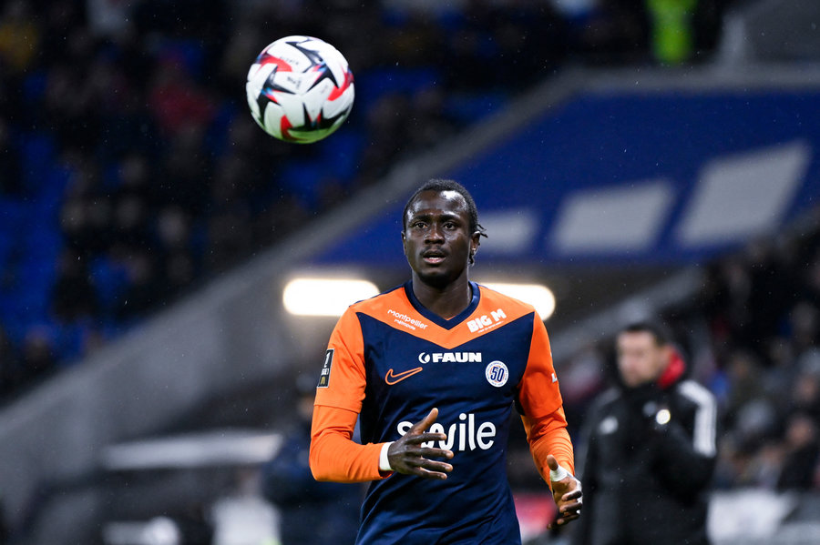 Ar fi mutarea verii în Superliga! Un jucător cu aproape 300 de meciuri în Ligue 1 negociază cu o echipă din România