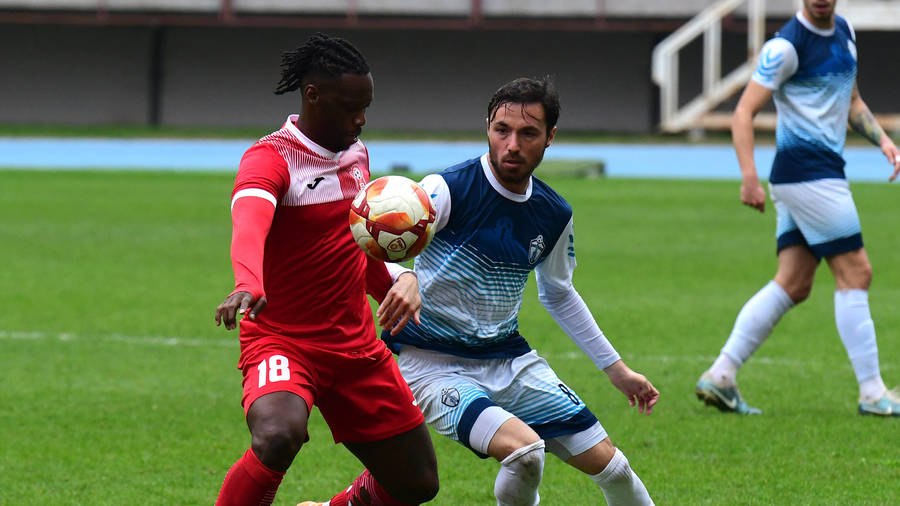 Jucătorul cu o selecţie în naţionala Camerunului este dorit de o echipă din Superliga