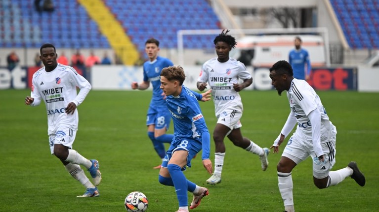 VIDEO | FC Botoşani - Farul, ASTĂZI, de la 19:00, în direct pe Prima Sport 1 şi PrimaPlay.ro! Debut oficial pentru Ianis Zicu pe banca dobrogenilor