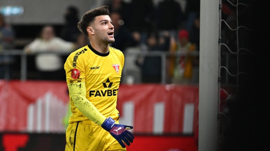 Surpriză! Robert Popa a semnat cu o echipă din SuperLiga