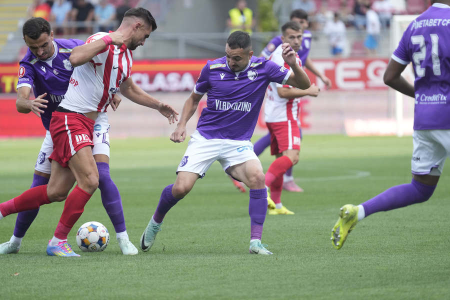 VIDEO | UTA - FC Argeş 3-3. Arădenii au o revenire de zile mari şi repetă scenariul din meciul cu Craiova