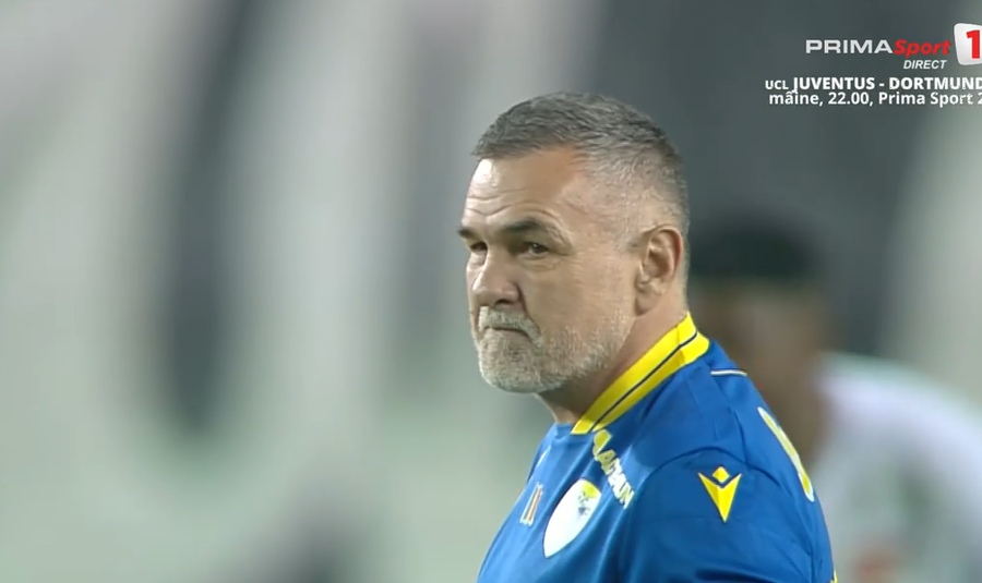 VIDEO | Leonard Doroftei s-a întors la Ploieşti! În uralele fanilor, a dat lovitura de start la meciul cu Dinamo