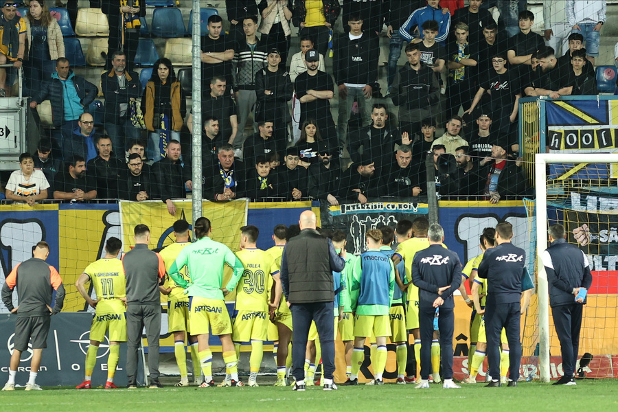 Demisia! Galeria Petrolului s-a săturat şi cere îndepărtarea lui Liviu Ciobotariu