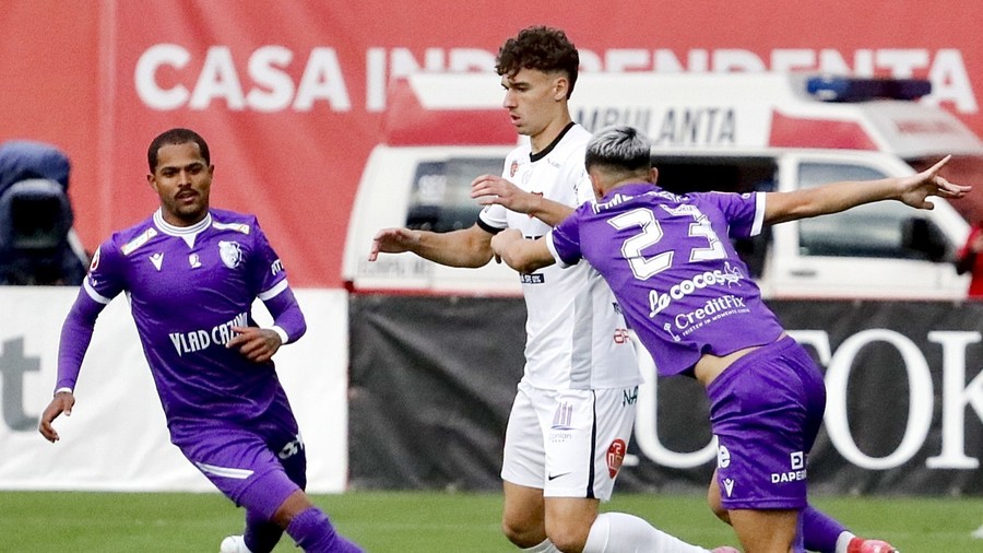 FC Argeş, un nou rezultat impresionant. Formaţia antrenată de Bogdan Andone a primit laude la scenă deschisă după victoria cu Hermannstadt: „Nici ei nu credeau, probabil, că o sa fie acolo după 11 etape” | VIDEO EXCLUSIV