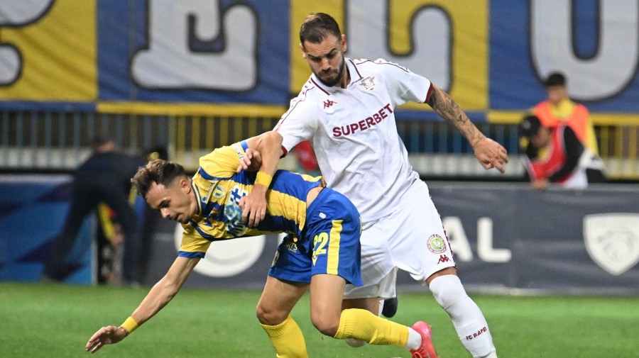 Discurs fără menajamente în direct la TV, imediat după Petrolul - Rapid 0-1: „Rar am văzut meci mai urât!” | VIDEO EXCLUSIV