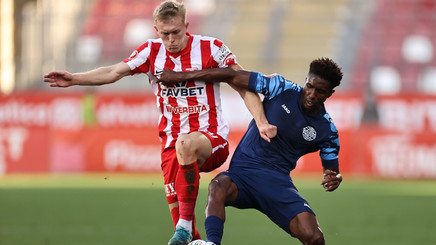 VIDEO | UTA – Metaloglobus 2-0. Arădenii lovesc decisiv pe final şi ies din criză