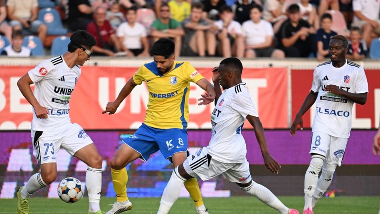 VIDEO | Farul - FC Botoşani, ASTĂZI, de la 20:30, în direct pe Prima Sport 1 şi PrimaPlay.ro! Moldovenii încep returul din poziţia de lideri