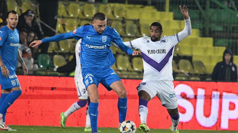 //i0.1616.ro/media/581/3142/38109/22243297/2/fc-arges-universitatea-craiova-superiga-superbet-21-11-2025.jpg