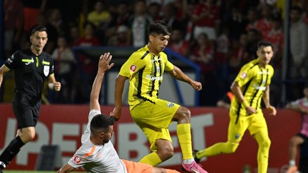 VIDEO | Dinamo - Metaloglobus, ASTĂZI, de la 17:45, în direct pe Prima Sport 1 şi PrimaPlay.ro! „Câinii” vor toate cele 3 puncte