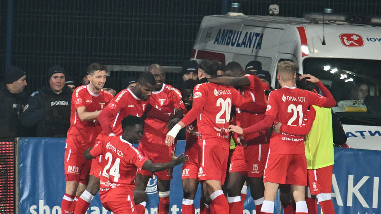 Un fost campion al României cu FCSB a ales atletismul în detrimentul fotbalului: "Mă pregătesc de maratonul de la Berlin"