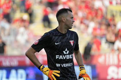 Surpriză mare! Uitat pe banca de rezerve de Adrian Mihalcea, Deja Iliev a plecat de la UTA şi s-a înţeles cu o echipă cu pretenţii la titlu din SuperLiga