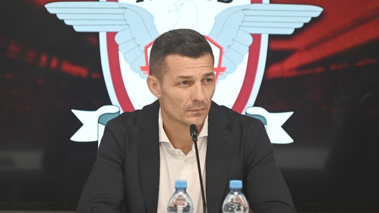 Costel Gâlcă aşteaptă în continuare transferuri: „Ne dorim jucători cu alte calităţi la mijloc”