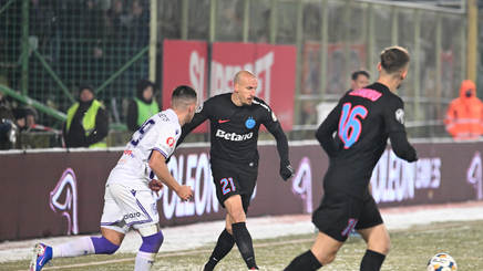 Avertismentul unui fost atacant de la FCSB pentru echipa antrenată de Elias Charalambous: „Cazurile Sepsi şi FCU Craiova ar trebui să sperie pe toată lumea”