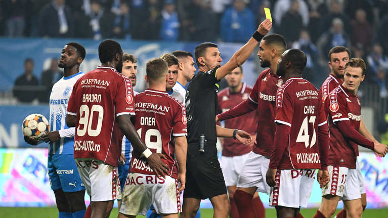 Lovitura zilei! Anunţat în lotul Rapidului pentru primul meci al anului, jucătorul a plecat din Giuleşti şi a bătut palma cu o rivală din SuperLiga: „A semnat”