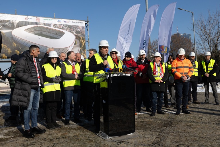 A venit ziua mult aşteptată de fanii lui Dinamo! Lucrările pentru construirea noului stadion au început