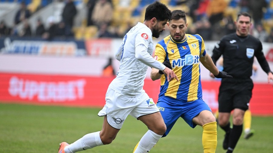 VIDEO | Petrolul – Farul 0-1. Dobrogenii îşi menţin speranţele de play-off
