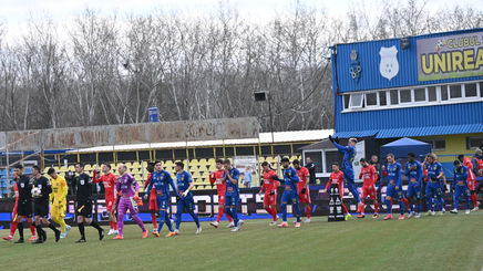 „Mai bine se întorc la Clinceni. Nu iau niciun punct de când joacă pe stadionul ăsta, mai şi strigă lumea <<demisia>>”! Unirea Slobozia, ironizată după înfrângerea cu Hermannstadt | VIDEO EXCLUSIV