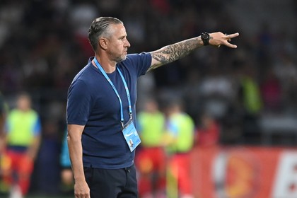 FCSB a rămas pe locul 11 în SuperLigă, dar fostul antrenor al „roş-albaştrilor” o vede ca şi calificată în play-off: „100%”