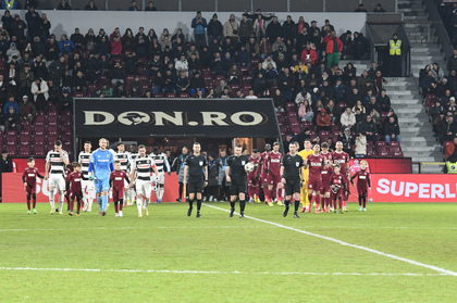 CFR Cluj a transmis un comunicat oficial prin care condamnă comportamentul „profesionistului Cristiano Bergodi, nu membrului de galerie”: „Aşteptăm asta până la finalul zilei”