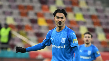 Fanul lui Dinamo şi Bairam s-au scuipat reciproc: ”De ce nu-i dă amendă? Explicaţi-mi şi mie!” | VIDEO EXCLUSIV

