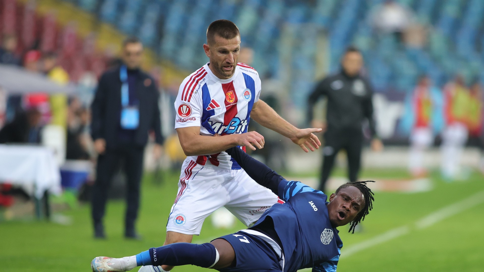 VIDEO | Metaloglobus – Oţelul, în direct pe Prima Sport 1 şi PrimaPlay.ro! Deschidere de scor din penalty