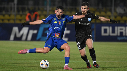 VIDEO | Unirea Slobozia – Universitatea Craiova 0-3. Oltenii bat fără drept de apel şi strică sărbătoarea inaugurării nocturnei