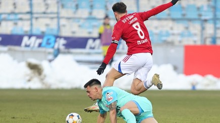 O nouă etapă, o nouă controversă de arbitraj în SuperLiga! Verdict categoric cu privire la faza care putea decide soarta meciului Oţelul - UTA: „Îi pune în pericol sănătatea” | VIDEO EXCLUSIV