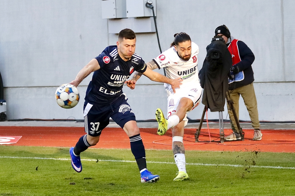 //i0.1616.ro/media/581/3142/38109/22362353/2/afc-hermannstadt-sibiu-fc-botosani-superliga-superbet-27-02-2026.jpg