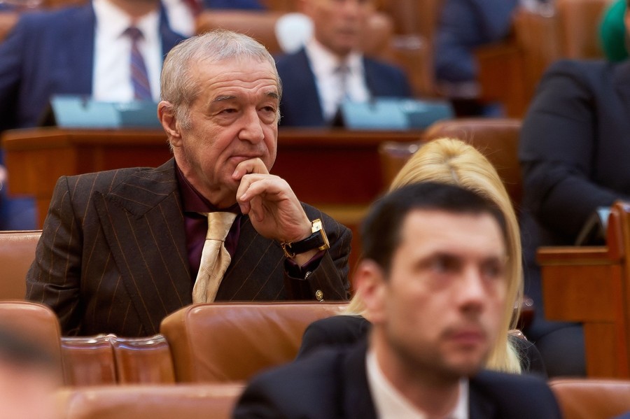 „Nu mai trăiesc fotbalul! M-am gândit, nu e momentul să mă retrag?” Gigi Becali, pus pe gânduri după înfrângerea FCSB-ului: „Când Botoşaniul te batjocoreşte înseamnă că ceva e în neregulă” | VIDEO EXCLUSIV 