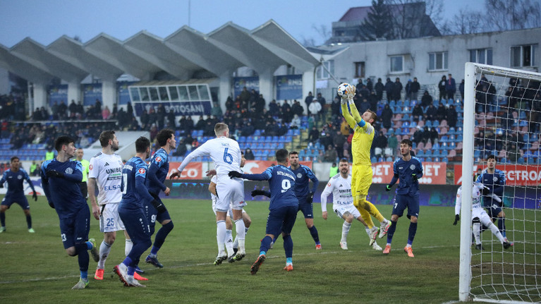 VIDEO | FC Botoşani – Metaloglobus, ASTĂZI, de la 17:30, în direct pe Prima Sport 1 şi PrimaPlay.ro! Moldovenii speră să se apropie de primul loc