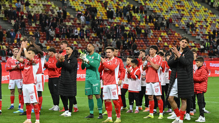 Momente pline de bucurie în vestiarul lui Dinamo după victoria cu Rapid: „Vin toţi şi la bine, şi la greu!”