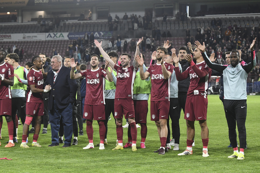 CFR se betonează în următorul sezon! Daniel Pancu vrea cinci transferuri, iar Iuliu Mureşan este în discuţii cu trei fotbalişti trecuţi prin Gruia pentru a-l urma pe Cadu în conducerea clubului