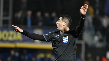 Florin Andrei va arbitra meciul Rapid – CFR Cluj, derby-ul zilei de luni din Superliga