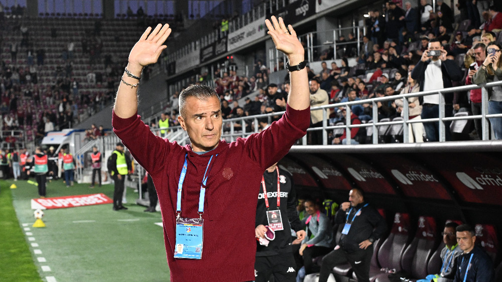 Pancu îi dă replica lui Varga: ”Nu s-a inventat încă şeful meu la fotbal”. Ce spune antrenorul despre oferta de la Rapid

