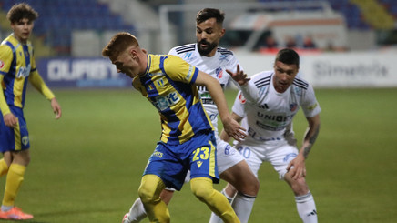 VIDEO | FC Botoşani – Petrolul, ASTĂZI, de la 16:00, în direct pe Prima Sport 1 şi PrimaPlay.ro! "Lupii" trebuie să se îndepărteze de retrogradare