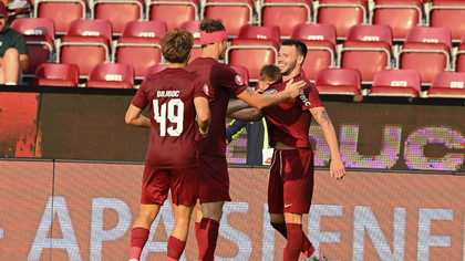 Încă două plecări de la CFR Cluj. Primii jucători care părăsesc formaţia din Gruia. Rapidul ar putea transfera un om de bază din echipa lui Pancu | EXCLUSIV