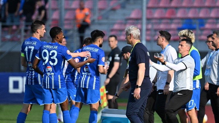 VIDEO | Chindia – Farul Constanţa, ACUM, în direct pe Prima Sport 1 şi PrimaPlay.ro! Emoţii şi la golul doi. Alibec restabileşte egalitate după o gafă