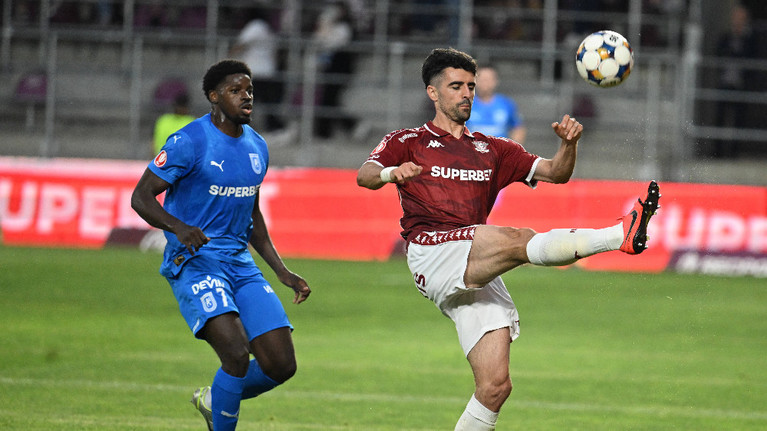 VIDEO | Rapid - Universitatea Craiova, LIVE pe Prima Sport 1 şi PrimaPlay.ro! Ocazie uriaşă irosită de Băsceanu