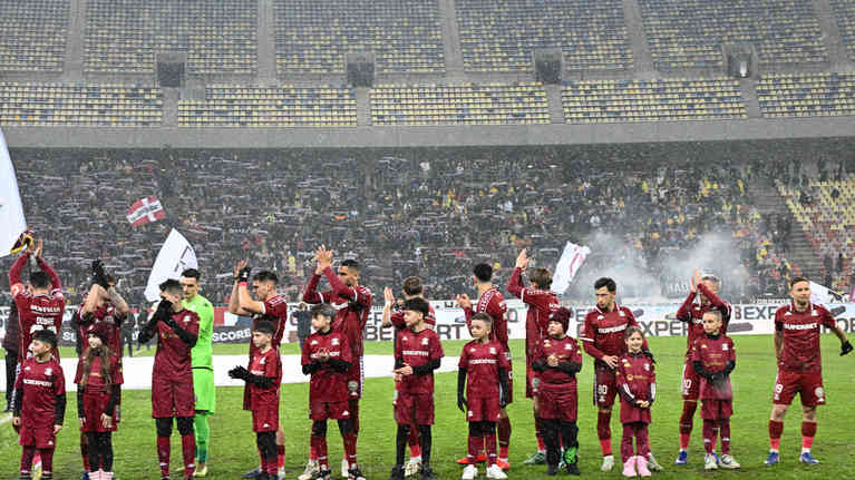 Final de drum la Rapid! Victor Angelescu a anuţat plecarea unuia dintre titularii echipei | VIDEO EXCLUSIV