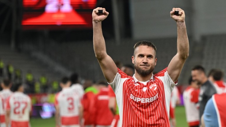 Veşti bune pentru Dinamo! George Puşcaş a fost operat de unul dintre cei mai buni doctori din lume. Când este aşteptat să revină atacantul „câinilor”