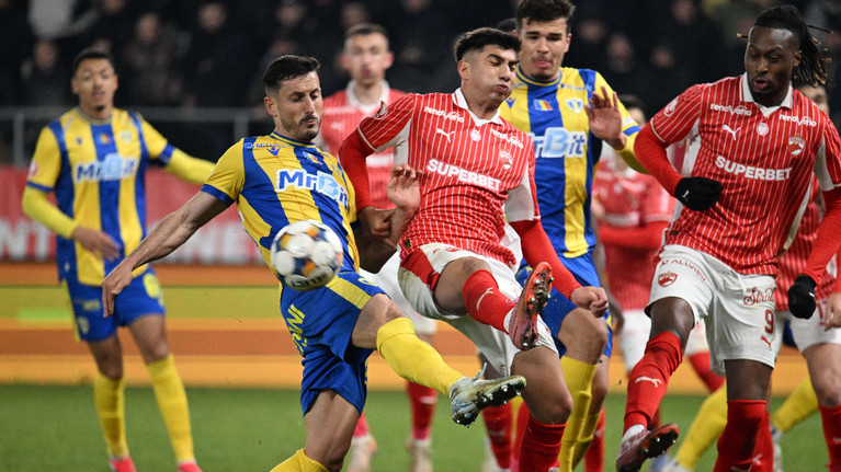 LIVE VIDEO | Petrolul – Dinamo, ASTĂZI, de la 19:30, pe PrimaSport.ro! "Câinii" debutează în noul sezon