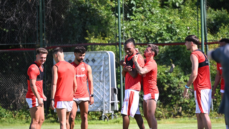 Problema atacanţilor continuă la Dinamo! Nuno Campos nu a reuşit să integreze niciun vârf în sistemul său