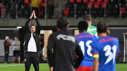 Vestiarul FCSB-ului „a luat foc” după eliminarea din Conference League! Jucătorii şi-au pierdut încrederea în Marius Baciu şi vor o schimbare: „Noi nu avem antrenor şi nu vrem să pricepem lucrul ăsta”
