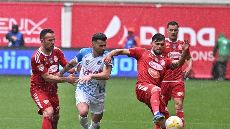 VIDEO | Corvinul – Sepsi, ASTĂZI, ora 18:30, în direct pe Prima Sport 1 şi PrimaPlay.ro! Duelul nou-promovatelor
