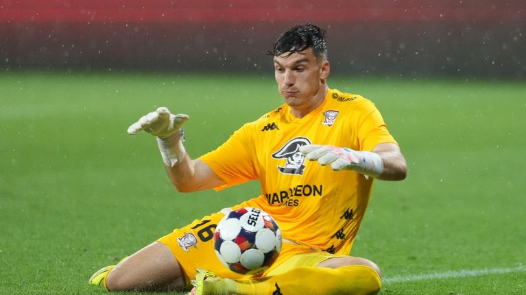 Alaa Bellaarouch impresionează în poarta lui Dinamo, dar nu şi pe Marian Aioani! Mesaj puternic transmis de portarul lui Rapid înainte de derby | EXCLUSIV 